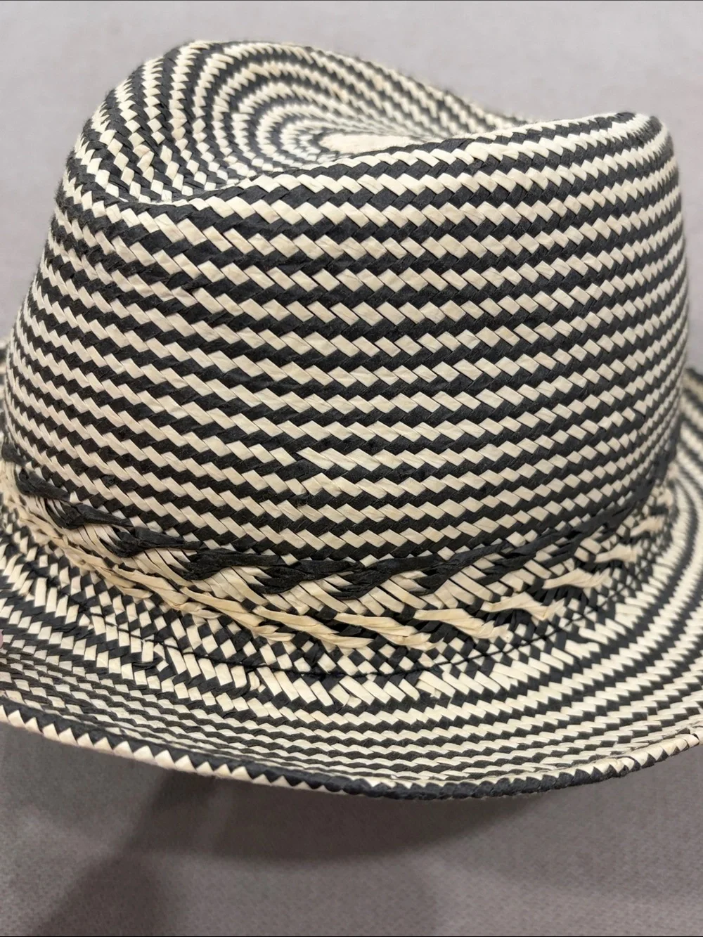 Club Monaco Black and Cream Straw Fedora Hat